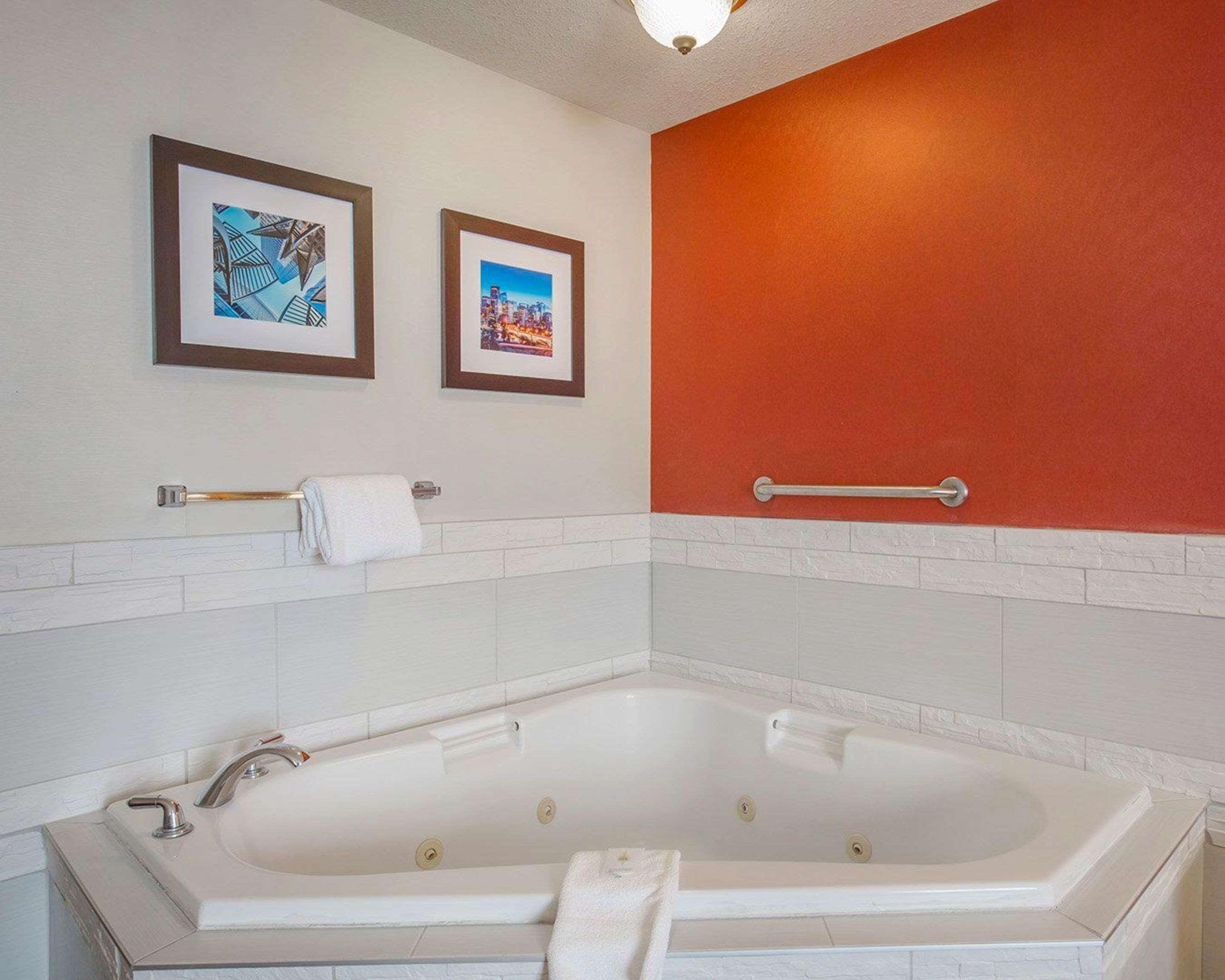 Comfort Inn & Suites University Κάλγκαρι Εξωτερικό φωτογραφία
