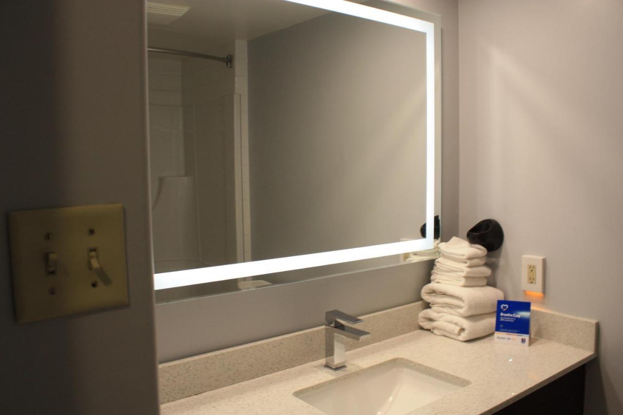 Comfort Inn & Suites University Κάλγκαρι Εξωτερικό φωτογραφία