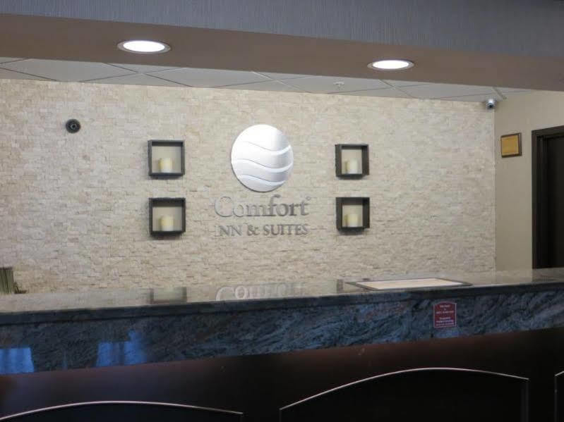 Comfort Inn & Suites University Κάλγκαρι Εξωτερικό φωτογραφία